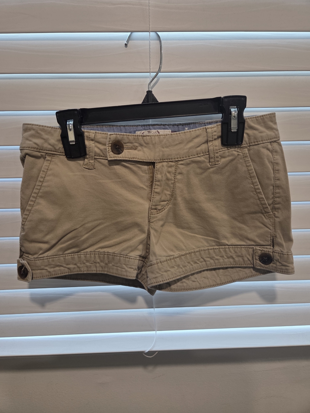 SO Khaki Button‑Tab Shorts